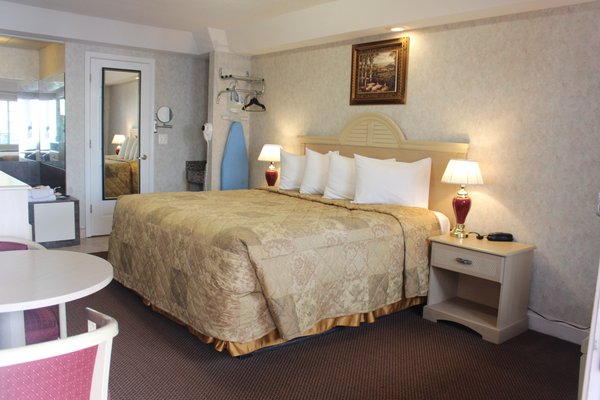 Country view Inn & Suites by null