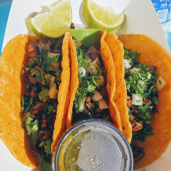 El Jefe - Carne asada on corn salsa verde - Tacos Near Me - San Diego, California El Jefe - Carne asada on corn salsa verde - Tacos Near Me - San Diego, California