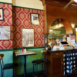 Anna’s Canyon Cafe - Interior (10/2026)