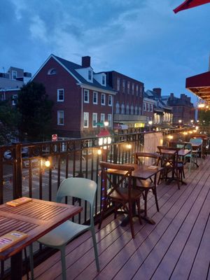 Queen & Rook by null