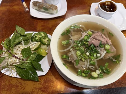 Pho & Cafe Anh Hong by null