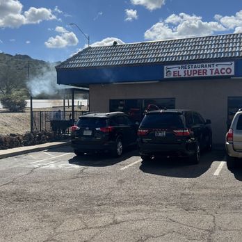 El Super Taco - View from outside. - Tacos Near Me - Phoenix, Arizona El Super Taco - View from outside. - Tacos Near Me - Phoenix, Arizona