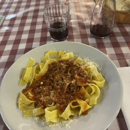 Pappardelle al Sugo Pappardelle al Sugo