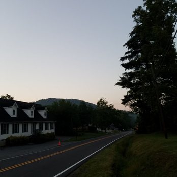 The Pines Cottages - At the entrance - Hotels Near Me - Asheville, North Carolina