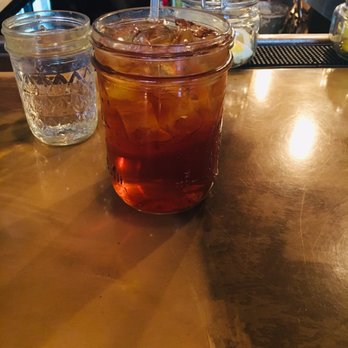 Sweet Chick - Sweet boozy ice tea with bourbon - Southern Near Me - Brooklyn, New York Sweet Chick - Sweet boozy ice tea with bourbon - Southern Near Me - Brooklyn, New York