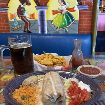 Cielito Lindo - Steak fajita Chimichanga - Mexican Near Me - Vonore, Tennessee Cielito Lindo - Steak fajita Chimichanga - Mexican Near Me - Vonore, Tennessee