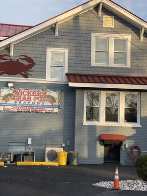 Wicker's Crab Pot Seafood by null