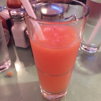 Mo's Grill - Grapefruit juice - Burgers Near Me - San Francisco, California