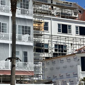 Hotel del Coronado, Curio Collection by Hilton - Right side scaffolding. - Coronado, CA