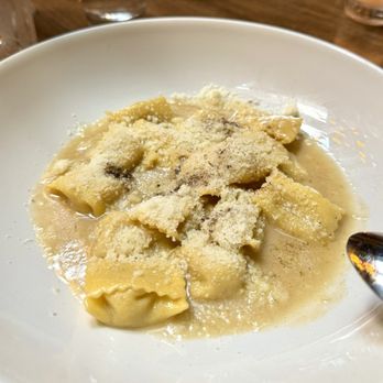 Alice Restaurant - Agnolotti Cacio e Pepe - Italian Near Me - New York, New York Alice Restaurant - Agnolotti Cacio e Pepe - Italian Near Me - New York, New York