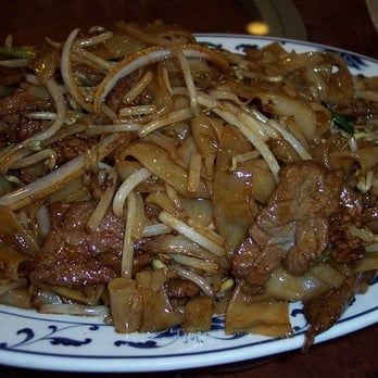New Golden Gate - Beef Chow Foon (dry fried) $6.25 (2/09) - Chinese Near Me - Boston, Massachusetts New Golden Gate - Beef Chow Foon (dry fried) $6.25 (2/09) - Chinese Near Me - Boston, Massachusetts
