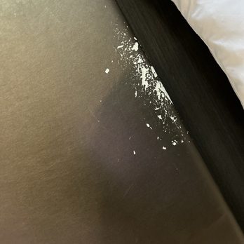 Crowne Plaza - If I'm paying 400$ for a night I think this is garbage - Hotels Near Me - Shenandoah, Texas