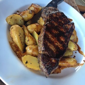Skipper's Dockside - Grilled NY Strip w/ Fingerling Potatoes and Pan Gravy ( AMAZING) - Seafood Near Me - Key Largo, Florida Skipper's Dockside - Grilled NY Strip w/ Fingerling Potatoes and Pan Gravy ( AMAZING) - Seafood Near Me - Key Largo, Florida