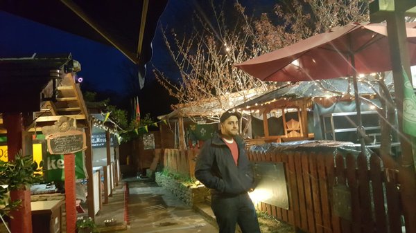 Danno's Restaurant & Bar by null