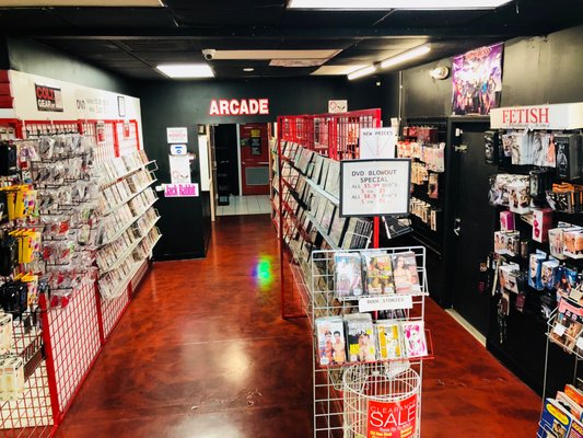 HOT FLIXX - Updated January 2026 - 20 Photos - 1715 N 50th St, Tampa