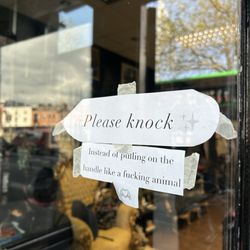 Sphynx Tattoo & Piercing - Sign on the door (: