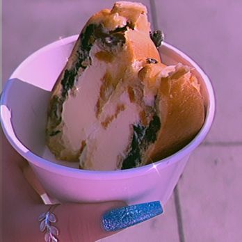 Ponchs Ice Cream - Ice Cream & Frozen Yogurt Near Me - Glendale, California