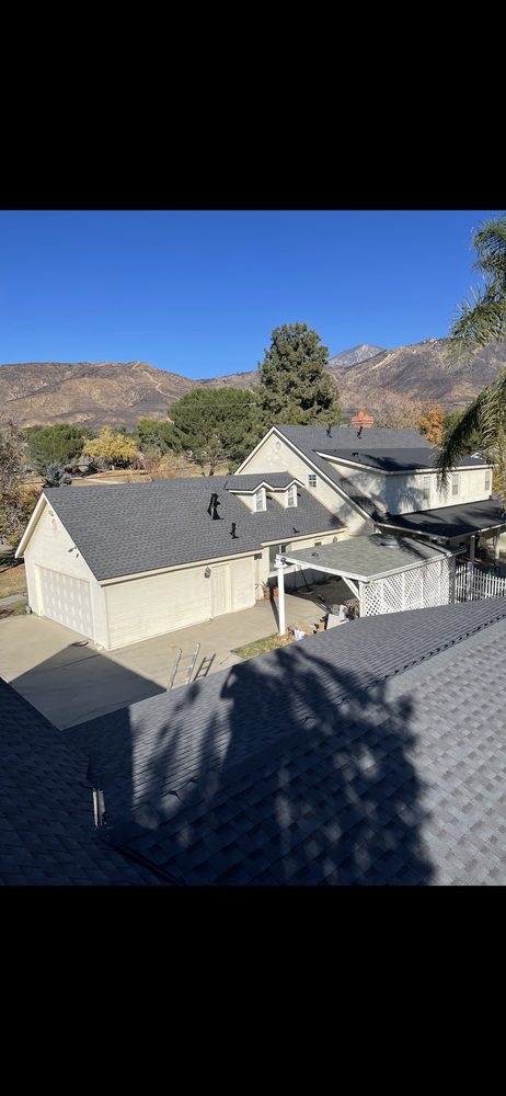 Slide of Suamol Professional Roofing