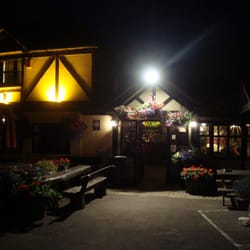 Ye Olde Red Lion - Main entrance