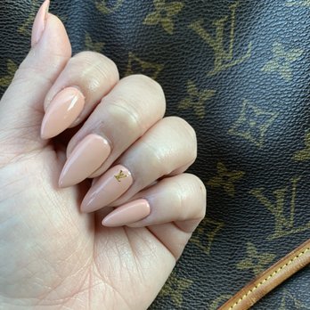 Lavish Nails - Nails by Cindie - Nail Salons Near Me - Vancouver, Washington