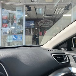 La Mar 1 Hour Dry Cleaners