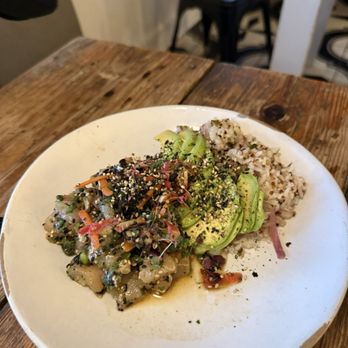 Malibu Farm Restaurant - Sea bass poke - Salad Near Me - Malibu, California Malibu Farm Restaurant - Sea bass poke - Salad Near Me - Malibu, California