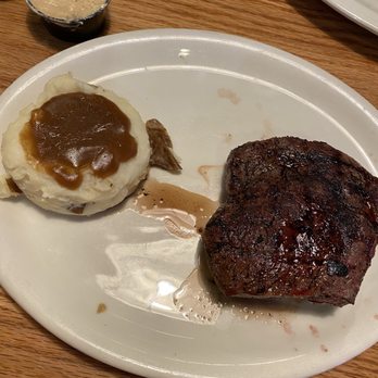 Logan's Roadhouse - The Logan with mashed potatoes and gravy (don't mind the steak juice) - Steakhouses Near Me - Redding, California