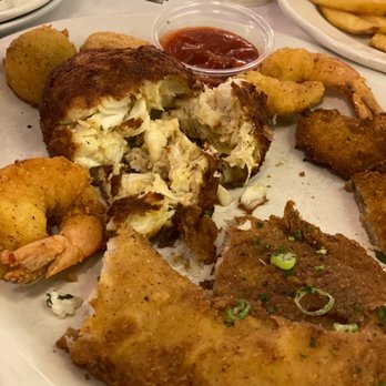 Angie's Seafood - Look at that lump crab in this crabcake! - Seafood Near Me - Baltimore, Maryland