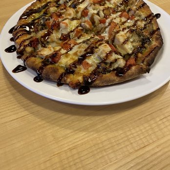 Summit Pizza - Chicken Pesto pizza - Pizza Near Me - Lehi, Utah Summit Pizza - Chicken Pesto pizza - Pizza Near Me - Lehi, Utah