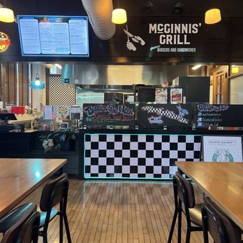 McGinnis’ Grill - Food Trucks Near Me McGinnis’ Grill - Food Trucks Near Me