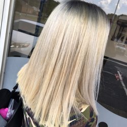 Bella Amoré Salon - Blonde babe