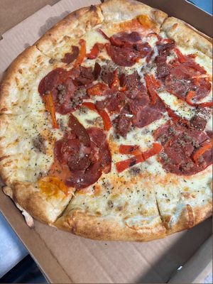MTH Pizza by null