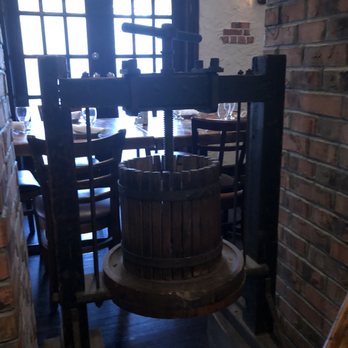 Cena 081 - Time to make the wine - Italian Near Me - Westbury, New York