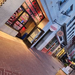 Lucky’s Cheesesteak & Sub Shop