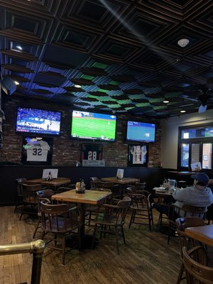 McGregor's Bar and Grill by null