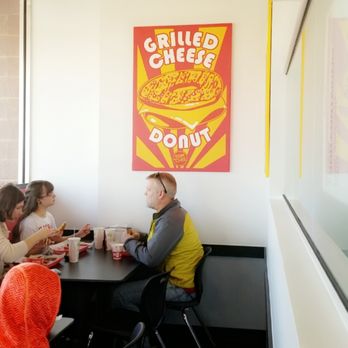 Tom & Chee - American Near Me - Oklahoma City, Oklahoma