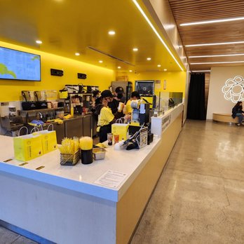 Sunright Tea Studio - Milpitas - Interior - Bubble Tea Near Me - Milpitas, California