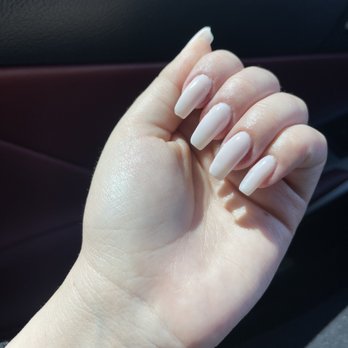 Studio Nail Bar - Nail Salons Near Me - Burbank, California