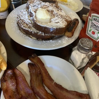 The Griddle Cafe - French toast - Breakfast & Brunch Near Me - Los Angeles, California The Griddle Cafe - French toast - Breakfast & Brunch Near Me - Los Angeles, California