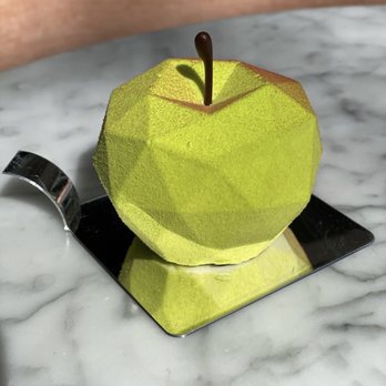 Jonquils Cafe & Bakery - Apple Caramel - Cafes Near Me - Boston, Massachusetts