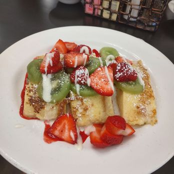Brunch Factory - Signature French Toast - Breakfast & Brunch Near Me - Riverwoods, Illinois