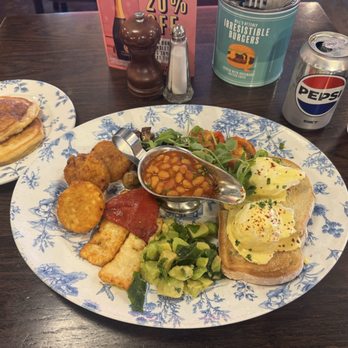 Bill's - Garden plate (: added pancakes on the side - Modern European Near Me - London, XGL