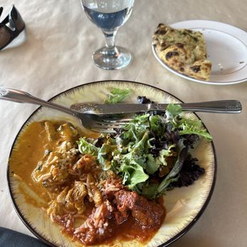 New Delhi Palace - Buffet plate with lamb, chicken and naan. - Indian Near Me - Pasadena, California