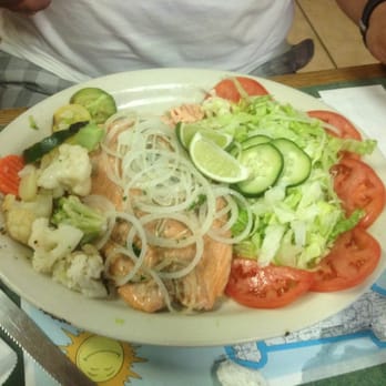El Yoyito Restaurant Y Cafeteria - Salmon salad - Cuban Near Me - Hialeah, Florida