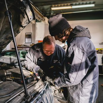 Grease Monkey - Oil Change Stations Near Me - Sandy, Utah Grease Monkey - Oil Change Stations Near Me - Sandy, Utah