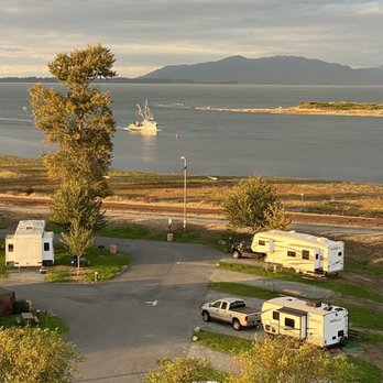 Swinomish Lodge - View from the room. - Hotels Near Me - Anacortes, Washington Swinomish Lodge - View from the room. - Hotels Near Me - Anacortes, Washington