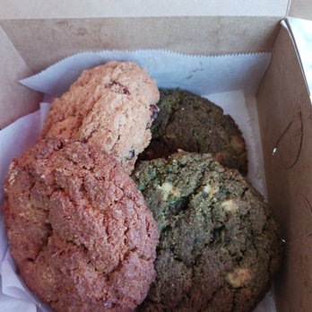 Confections by Kirari West - Cranberry orange cardamom, butterscotch miso, and matcha white chocolate cookies - Bakeries Near Me - Redondo Beach, California Confections by Kirari West - Cranberry orange cardamom, butterscotch miso, and matcha white chocolate cookies - Bakeries Near Me - Redondo Beach, California
