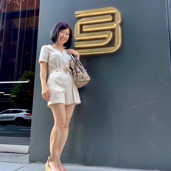 53 NYC - Entrance to 53 NYC, with NYC pianist Yejin Han - Asian Fusion Near Me - New York, New York 53 NYC - Entrance to 53 NYC, with NYC pianist Yejin Han - Asian Fusion Near Me - New York, New York