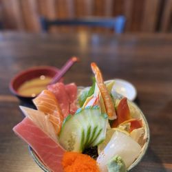 Yokohama Sushi - Chirashi Don
