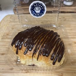 Boston Cream Croissant!! Deliciousness! Boston Cream Croissant!! Deliciousness!